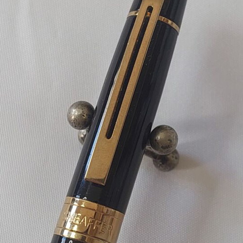 Sheaffer 300 Gloss Black Pen used with scratches