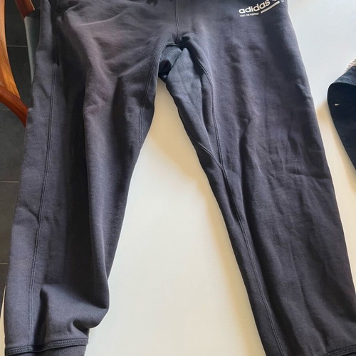 Adidas sweatpants black, like new, slim fit size M