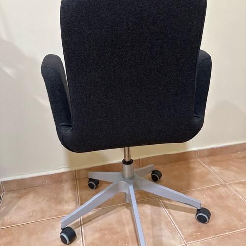 Chair with recline and height adjustment used