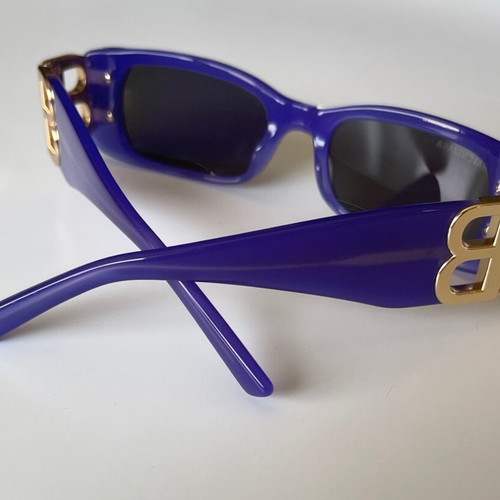 Balenciaga sunglasses purple like new with gold BB logo and silver case