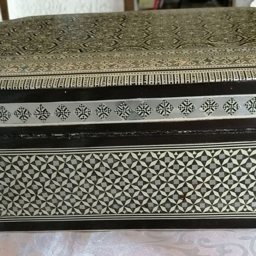 Large handmade jewelry box decorated with mother of pearl, like new