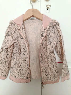 Gaialuna seasonal jacket 2 years like new, pink with lace and hood