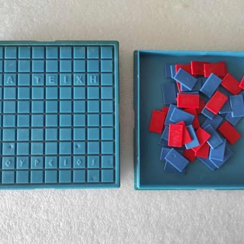Doureios Ta Teichi board game used