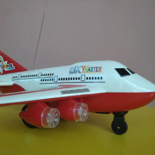 Sky-Master airplane used with remote control plastic 80s