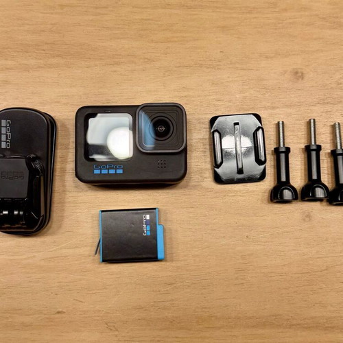 GoPro Hero Black 10 action camera like new with extra battery and tripod
