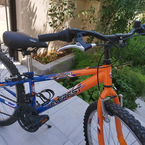 Amigo Everest 24 Inch Bicycle like new, city bike, blue and orange