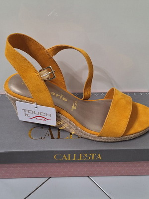 Tamaris women's platform sandals, mango color, size 38