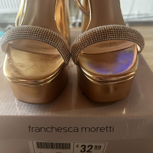Franchesca Moretti sandals size 36 used, rose gold