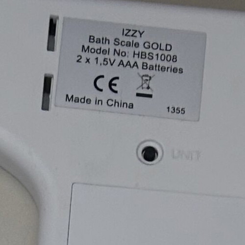 Izzy Zen IZ-7008 digital bathroom scale like new, gold
