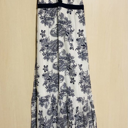 Zara maxi dress like new, white with blue patterns, cotton