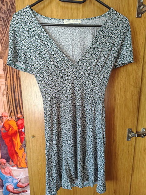 Pull & Bear floral dress, XS