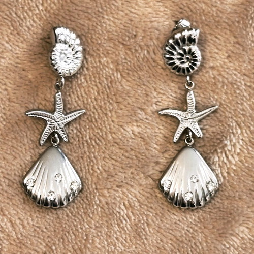 Silver earrings with shells and starfish like new