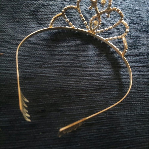 Silver tiara like new