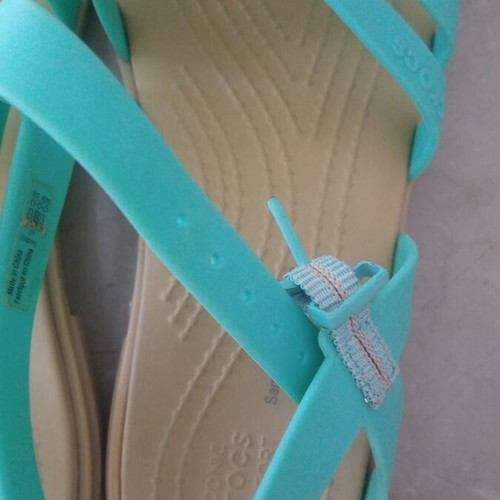 Crocs Tulum Strappy Sandals like new, mint color, size W7 (37-38)