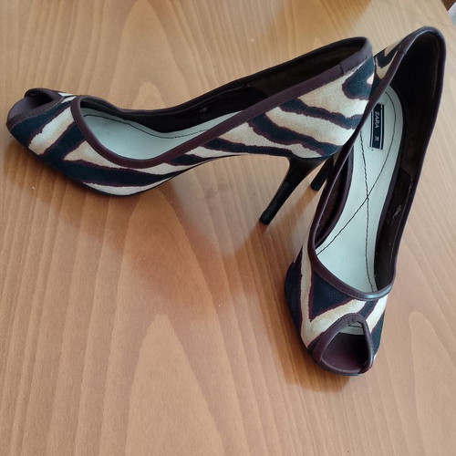 Zara peep toe pumps used, size 38, beige brown