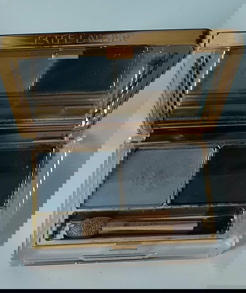Παλέτα με σκιές για τα μάτια τής ESTEE LAUDER
