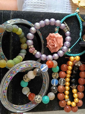 30 colorful bracelets