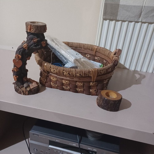 Basket and 2 wooden decorative items like new