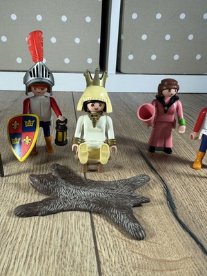 Vintage Playmobil Medieval Royal Court lot used, queen and knights