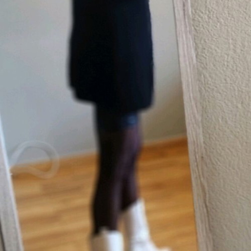 Lynne black wool cardigan with hood like new, size S