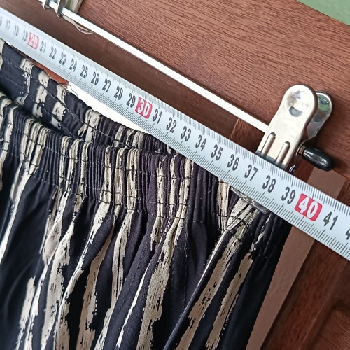Casual pants XL with elastic waist, black and beige pattern, like new