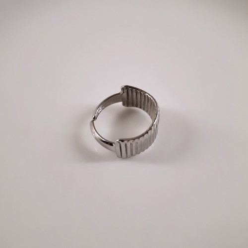 Chevalier steel adjustable ring silver, like new
