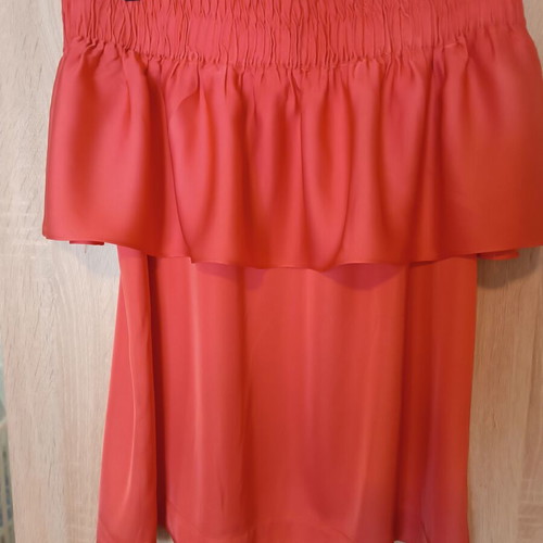 Uterque off the shoulder blouse like new, coral color
