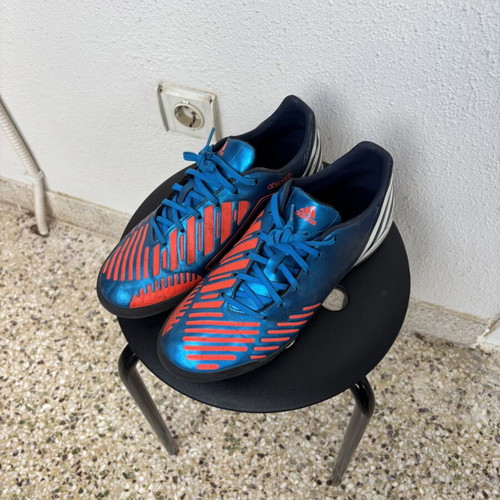 Adidas Predator football shoes used, men's size 42 2/3, blue and red