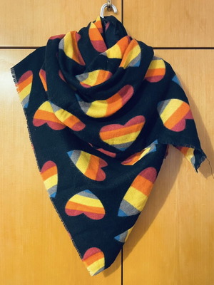 Unisex knitted scarf like new with multicolored hearts