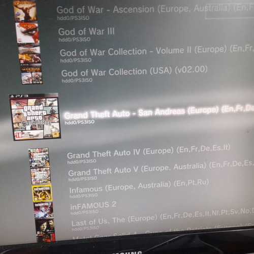 PlayStation 3 Slim 500GB HDD with many games and arcade emulators, like new