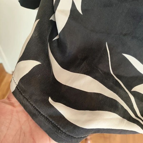 Tricot Design Black and White Top size S like new, silk and viscose