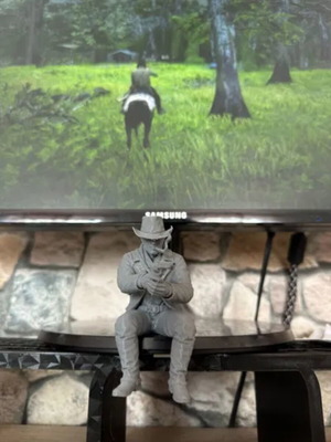 Arthur Morgan Sitting Statue new