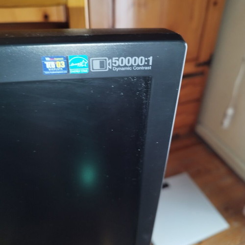 Samsung SyncMaster 2043SN 20-inch monitor used with screen burn