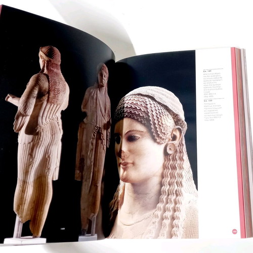 Acropolis Museum Guide like new, deluxe edition