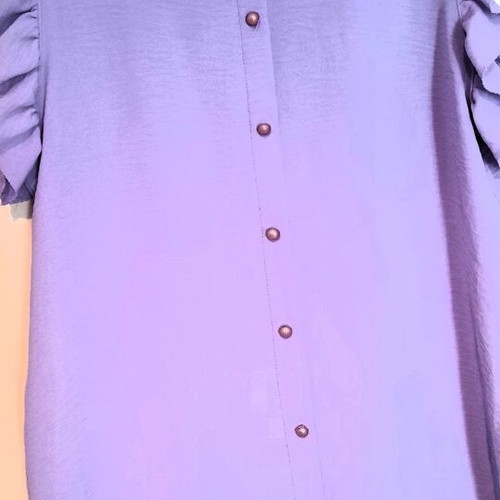 Italian lilac blouse like new, size M