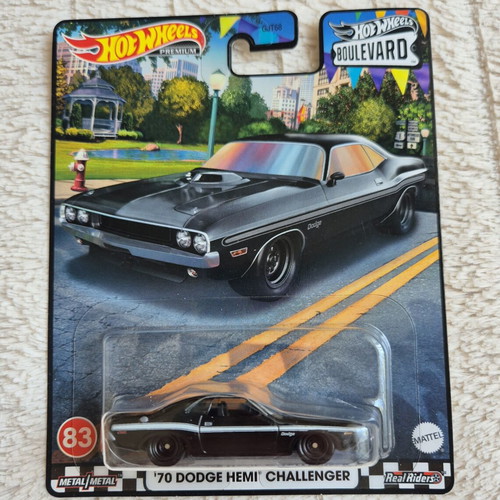 '70 Dodge Hemi Challenger Hot Wheels Boulevard Premium