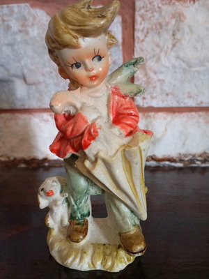 Porcelain figures like new, set of 2