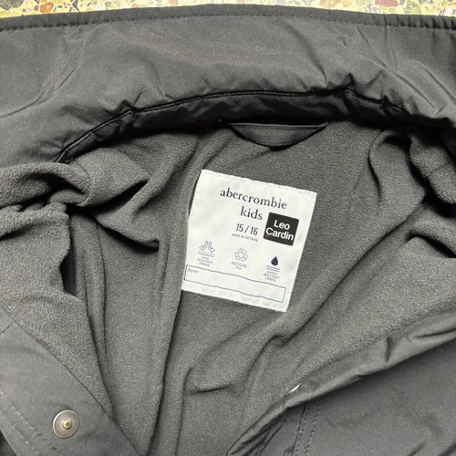 Abercrombie and Fitch jacket like new, kids size 15/16, black