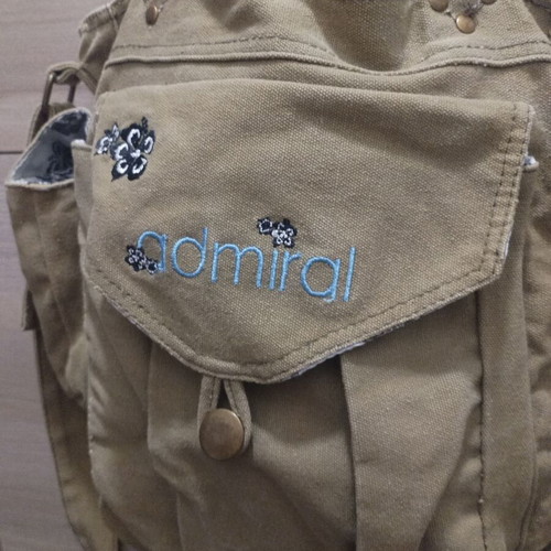 Admiral cargo crossbody bag like new, khaki with multiple pockets