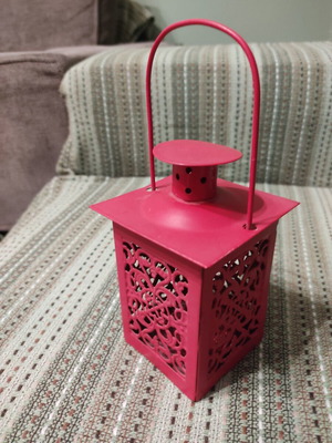 Metal lantern, red