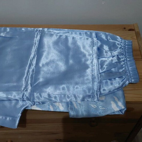 Satin pajamas new L with slippers Capriccio