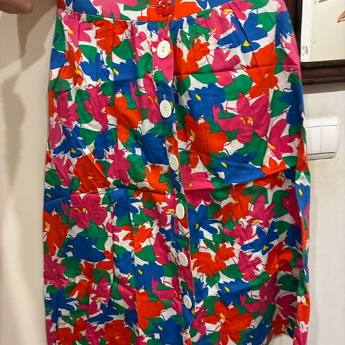 Jaeger Floral Midi Skirt like new, multicolored