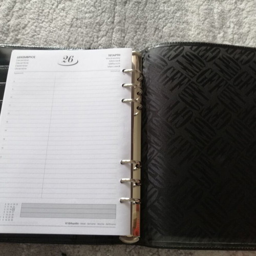 Filofax Ferre used with signs of wear due to age