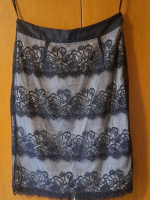 Skirt with lace knee-length, black and beige, like new