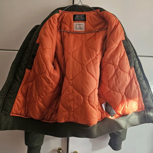Schott bomber jacket like new, medium slim fit, green