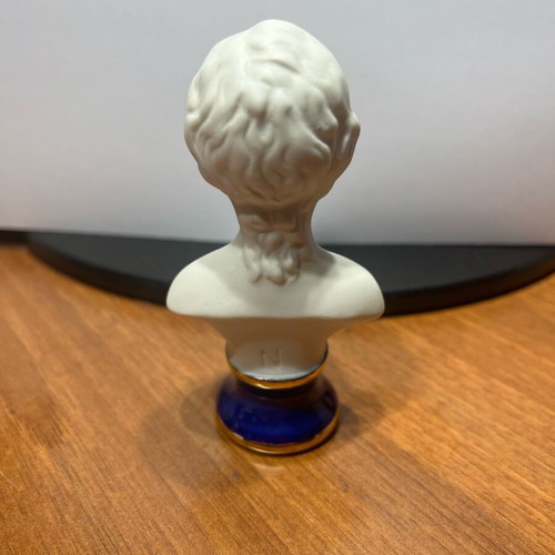 Vintage Victorian bust set boy and girl bisque porcelain with gold trim like new