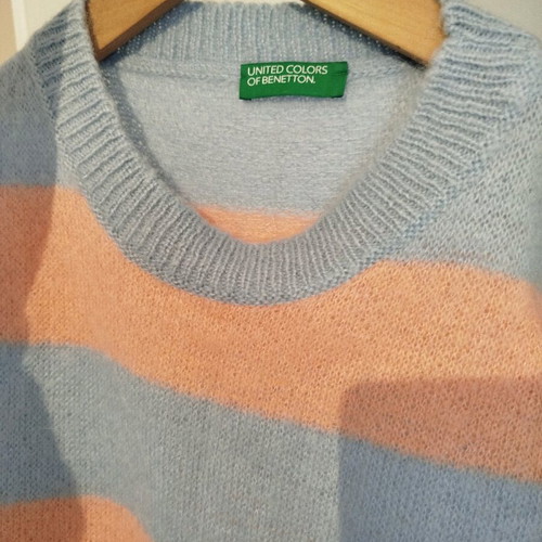 Benetton turquoise pullover size Small like new
