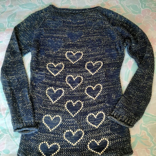 Knitted sweater like new, blue-gold with heart design