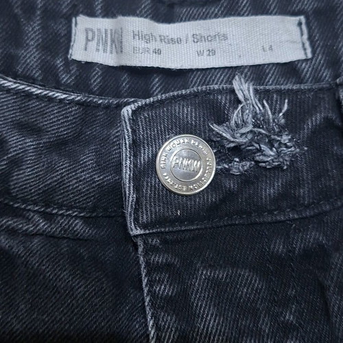 Pink Woman black denim shorts used, size L 40 12