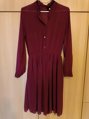 Women's midi dress burgundy like new, size medium